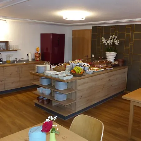 Otel Goldener Adler